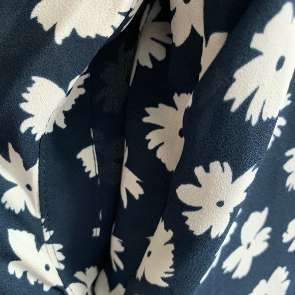 J. Crew Short-sleeve tie-neck dress in scattered daisies - Picture 12 of 12